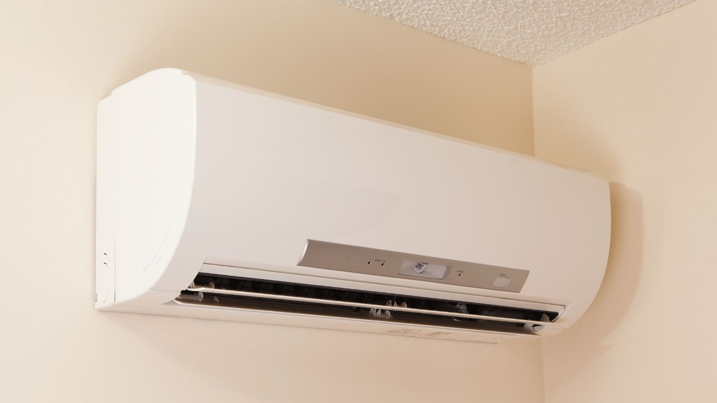 How Does a Ductless Mini Split Air Conditioner Work?