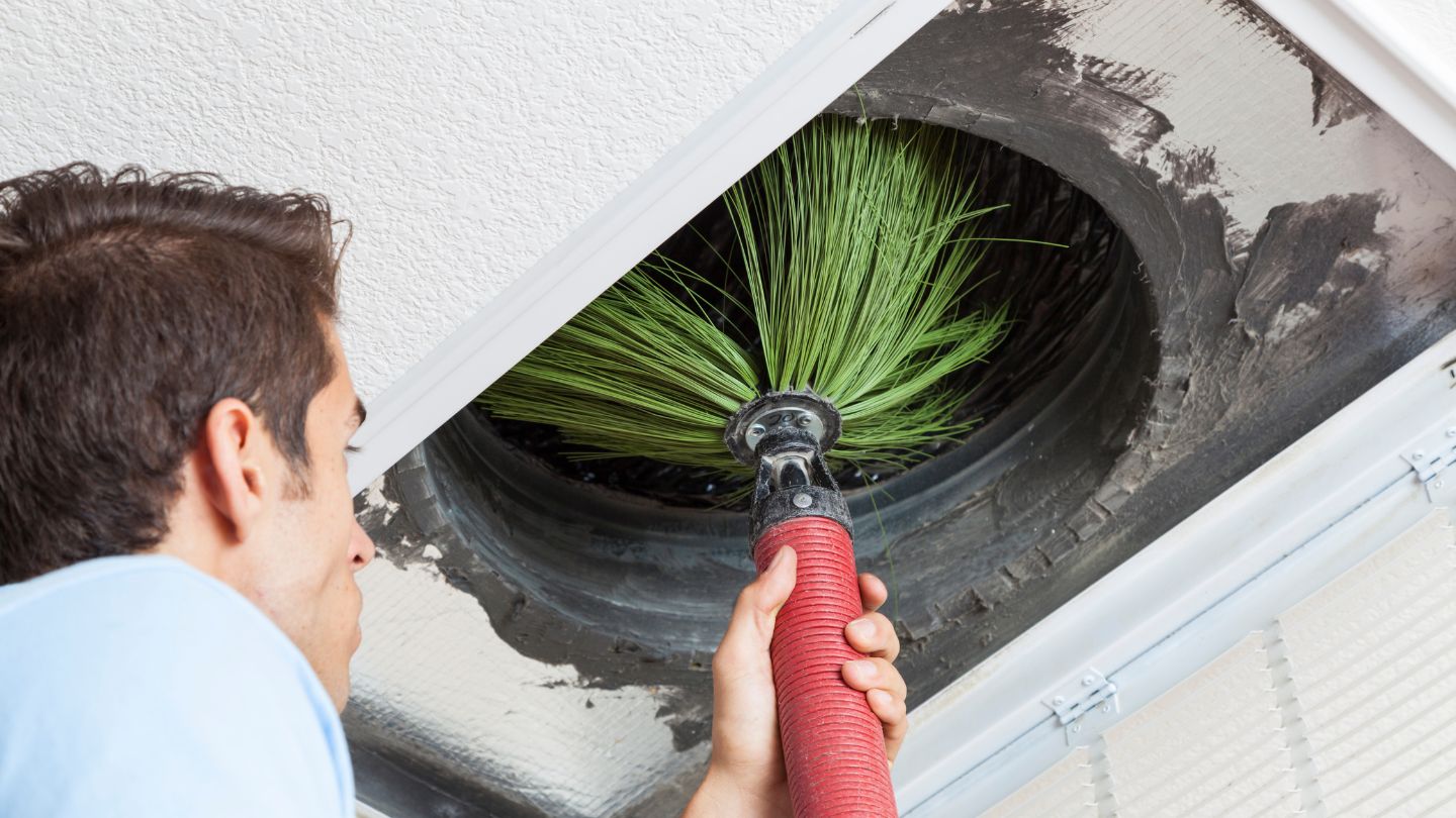 The Role of Duct Cleaning in Mold Removal